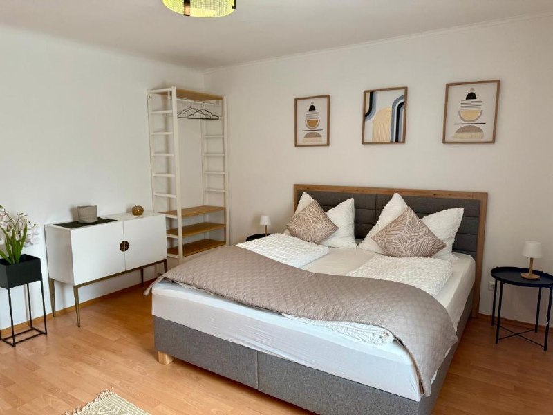 Schlafzimmer beige Apartment D01